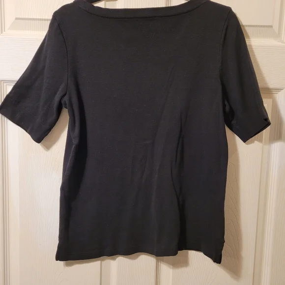 Chico's black the ultimate tee size M crew neck - Picture 2 of 3